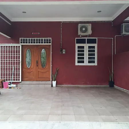 Muazdiana Homestay Di Kuala Nerus, Gong Badak Kampong Tanjong Gelam Exterior photo