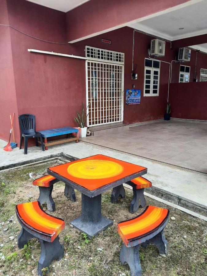 Muazdiana Di Kuala Nerus, Gong Badak Kampong Tanjong Gelam