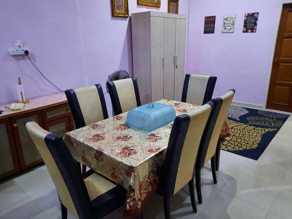 Muazdiana Di Kuala Nerus, Gong Badak Holiday home *